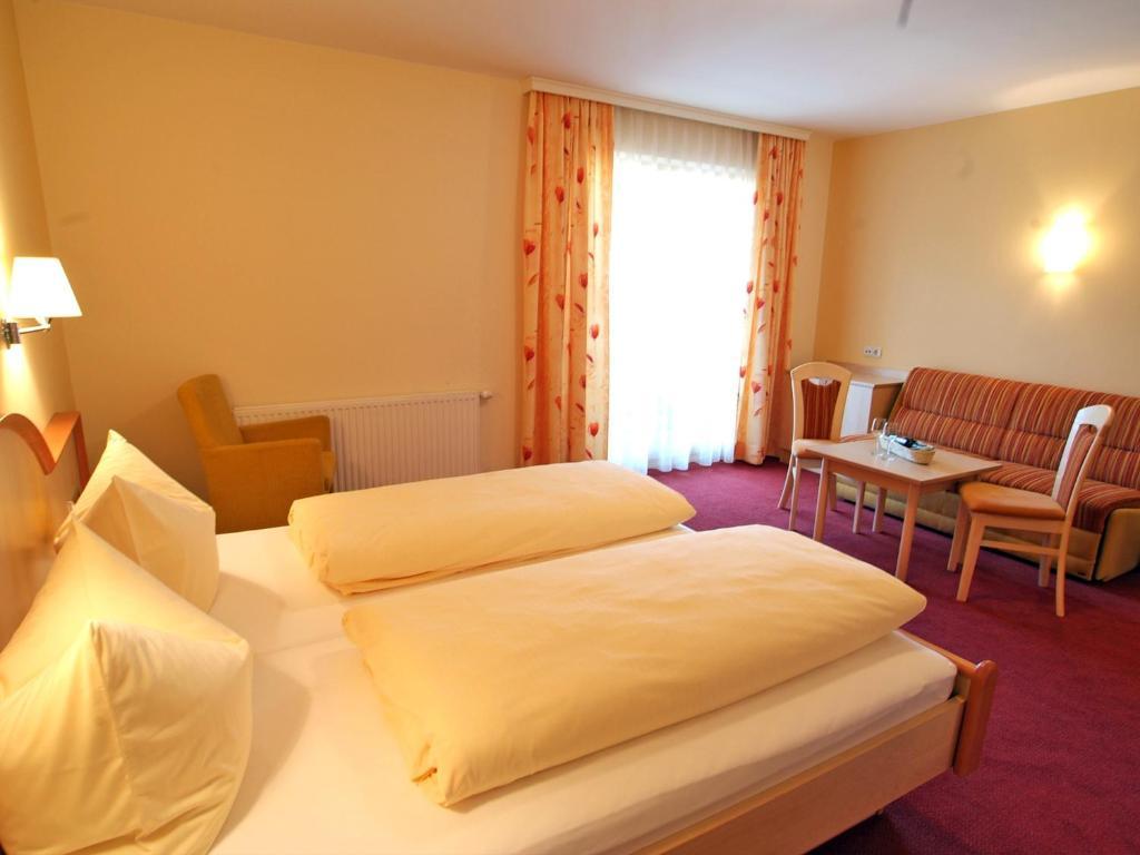 Hotel Gasthof Neuner Imst Quarto foto